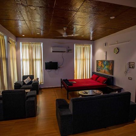 Waves Beach House Pondicherry Exterior foto