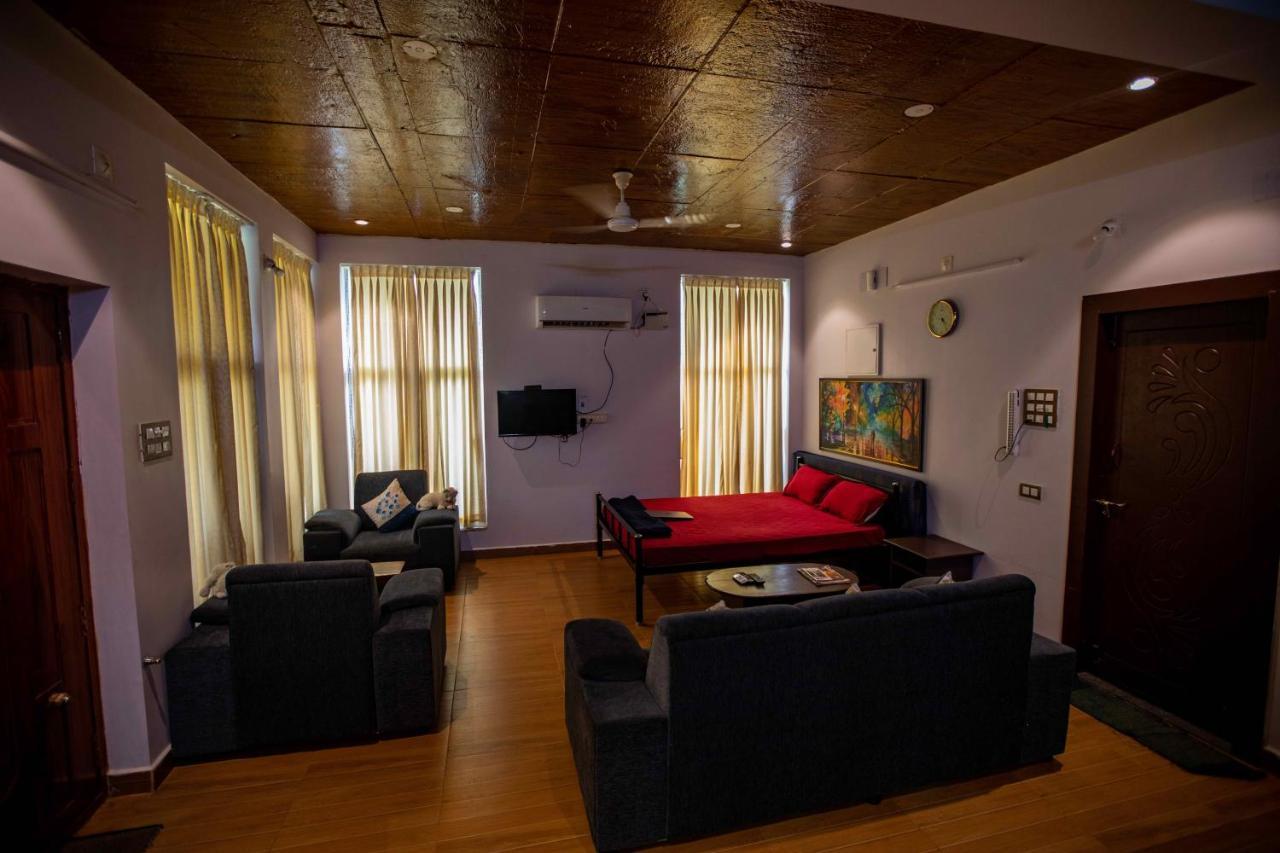 Waves Beach House Pondicherry Exterior foto